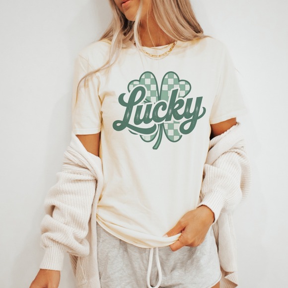 Gildan Tops - Lucky Clover Retro Graphic Tee with Checkered Leaf Design